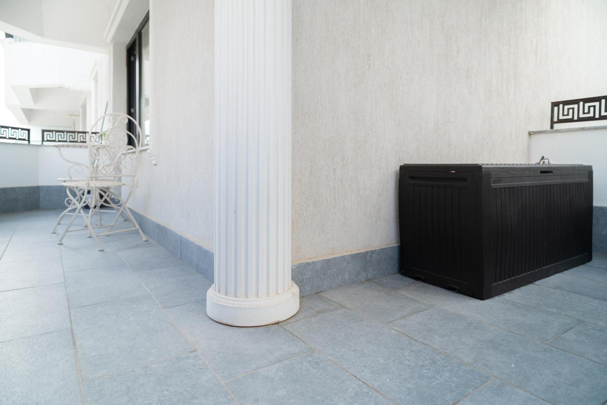 White Platan Apartment Яссы Экстерьер фото