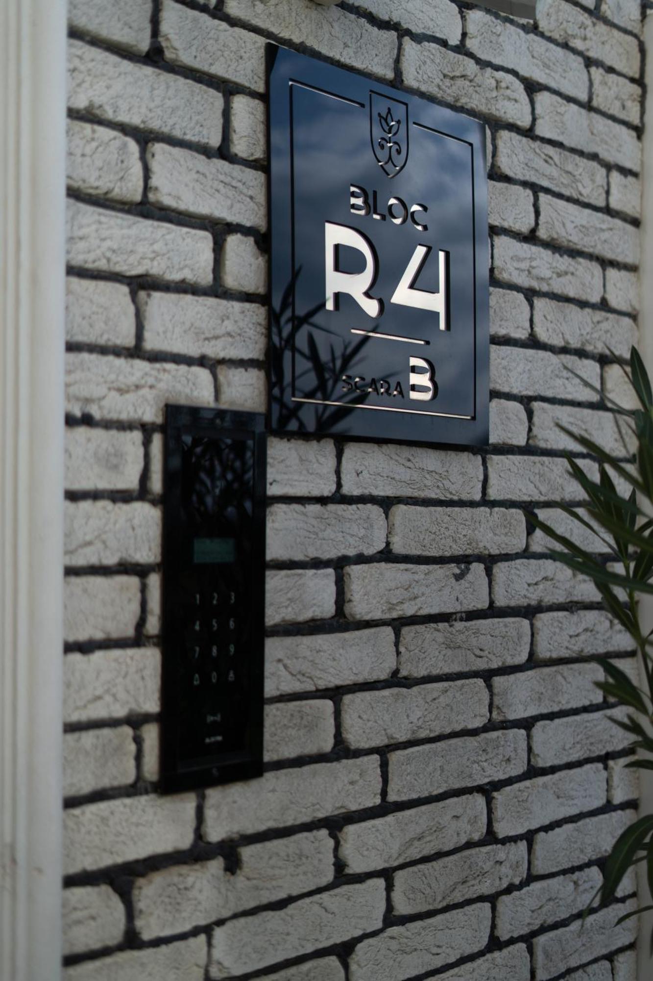 White Platan Apartment Яссы Экстерьер фото